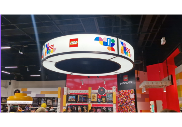 Открытие магазина LEGO